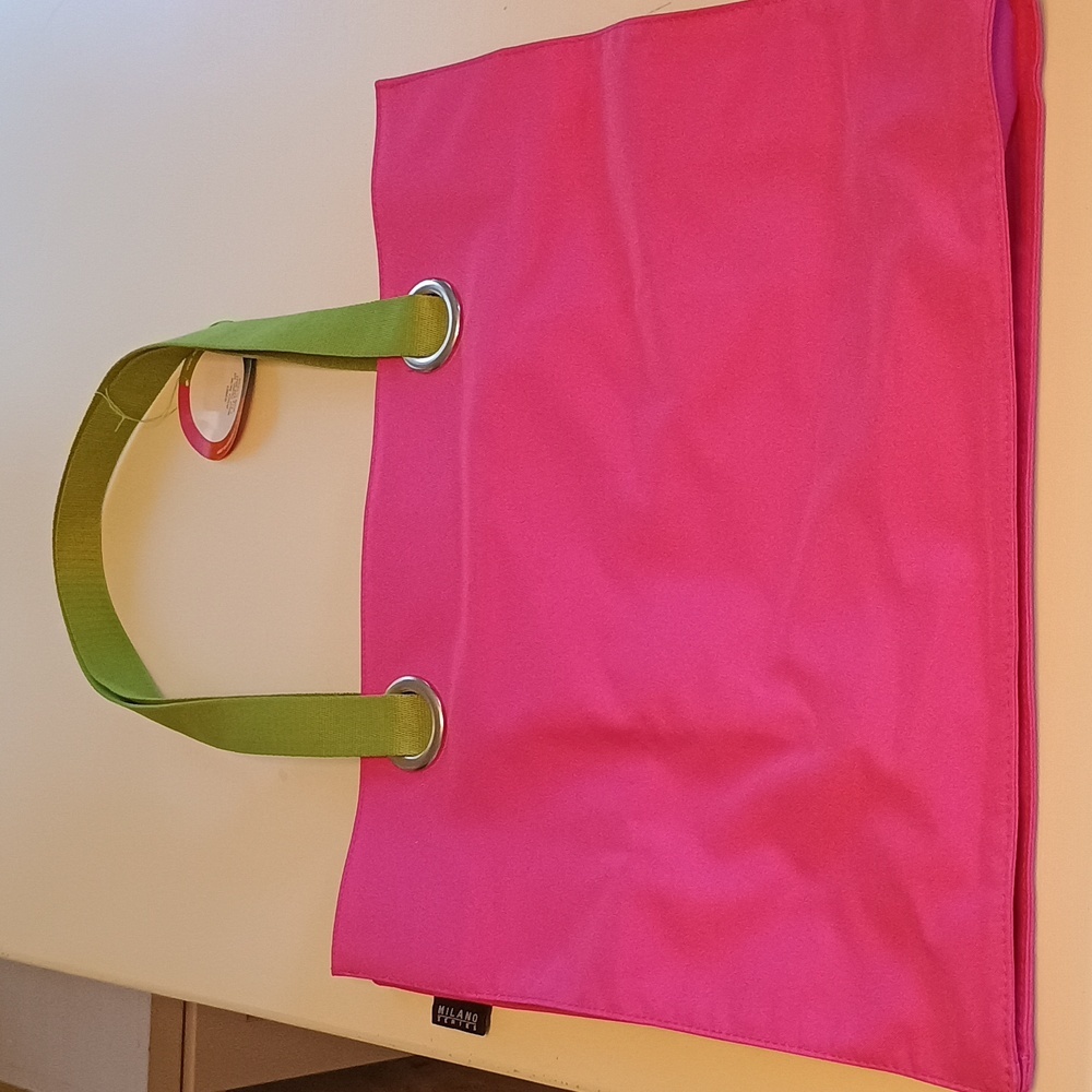 Woman's Milano Tote Series Vibrant Pink with Green Handles- Brand New With Tags! - Picture 4 of 9